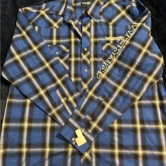 Wrangler Blue and Yellow Plaid Casual Shirt - Picture 2 of 3